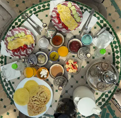 La table du matin, vue d'en haut