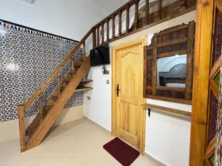 L'escalier de la mezzanine